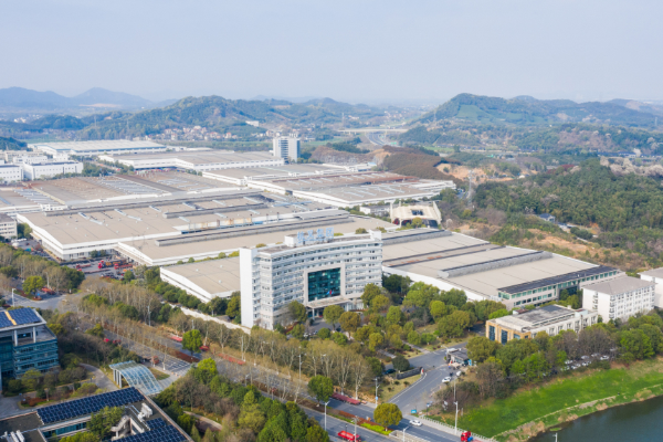 转载【改革之进 杭企向新】带领中国叉车实现跨越式发展 304am永利集团官网集团：“叉”起新能源叉车的标杆